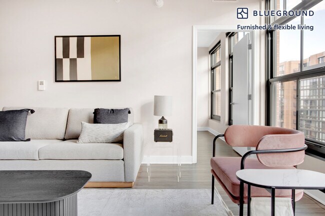 443 New York Ave NW unit FL9-ID452, Washington, DC 20001 - photo 2