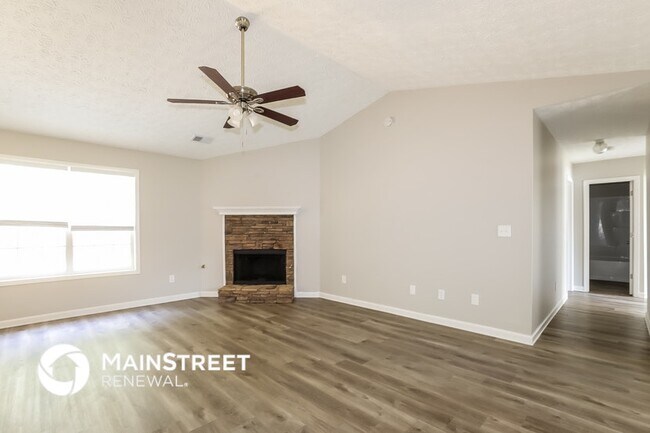 125 Waters Edge Dr, Locust Grove, GA 30248 - photo 4