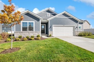 5302 Red Rock Ln, Schererville, IN 46375
