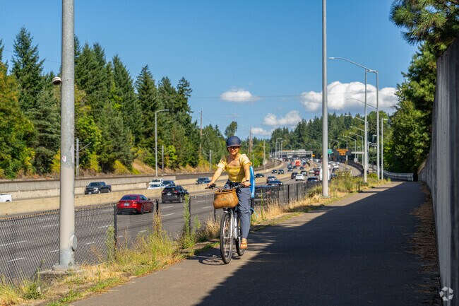 The Sunset Highway Trail is a popular trail for commuting throughout West Slope.