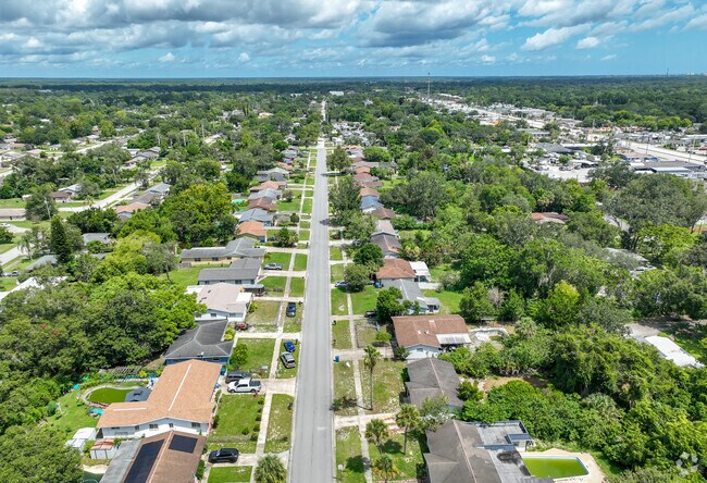 Daytona Pines is known for  traditional Ranch-style houses with modest well-maintained lawns.