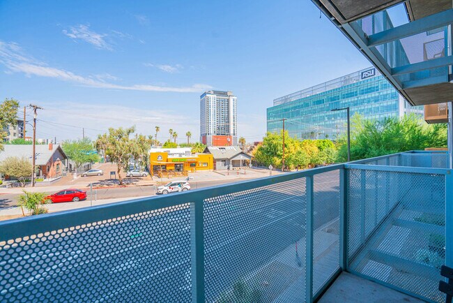 333 E Roosevelt St unit ID1263183P, Phoenix, AZ 85004 - photo 5