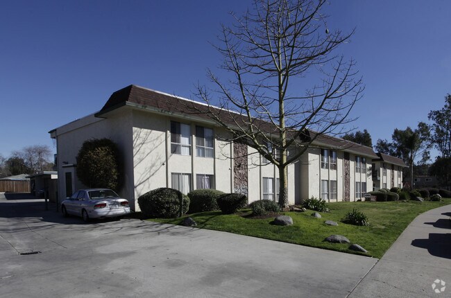 Arroyo Escondido Apartments, Escondido, CA 92025 - photo 2