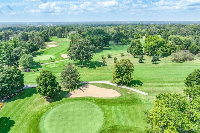 Sandy Hallow Golf offers a large golf course that is well maintained near Pine Manor.