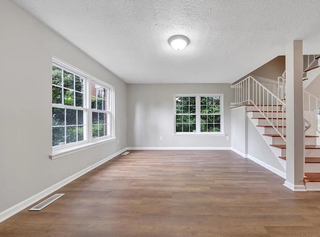 1702 Elbert Dr, Roanoke, VA 24018 - photo 5