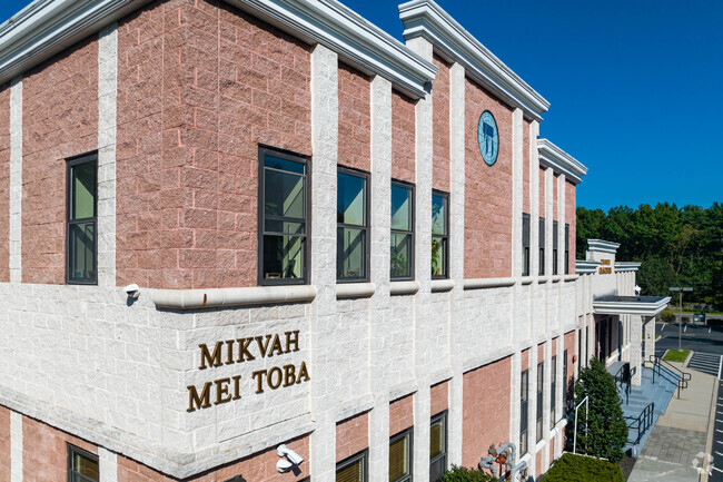 Students learn while celebrating their Jewish heritage at the Hebrew School of Dix Hills.