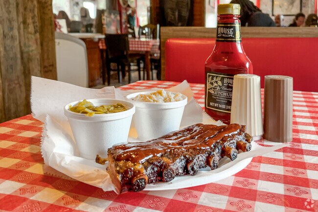 Red State BBQ Restaurant in Yarnallton is well-known for its ribs and barbecue sauces.