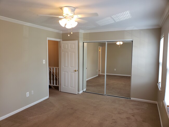 9164 Broken Oak Place, Burke, VA 22015 - photo 4