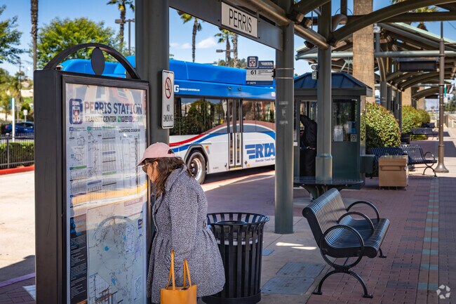 Find several downtown businesses near the Metrolink Station in Perris.