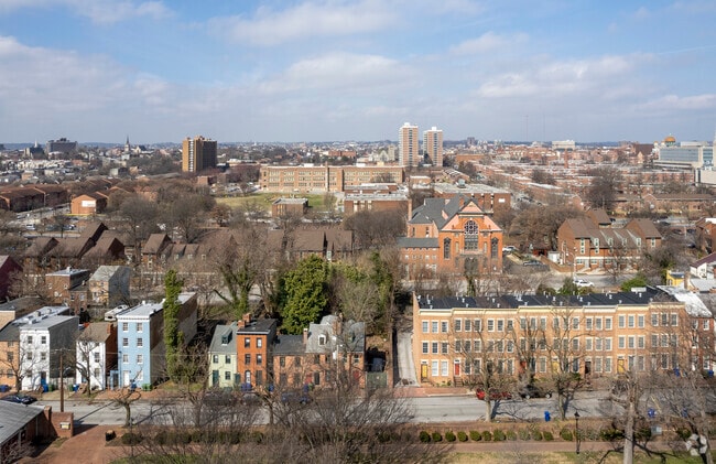 Seton Hill is a cozy community located in Baltimore.