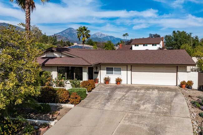 North Claremont’s upscale homes provide easy access to parks, trails, and outdoor recreation.