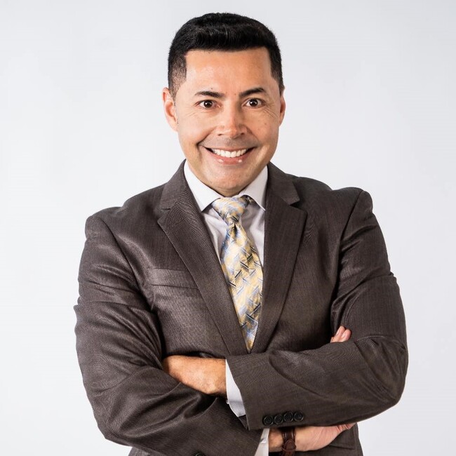 Agent Photo