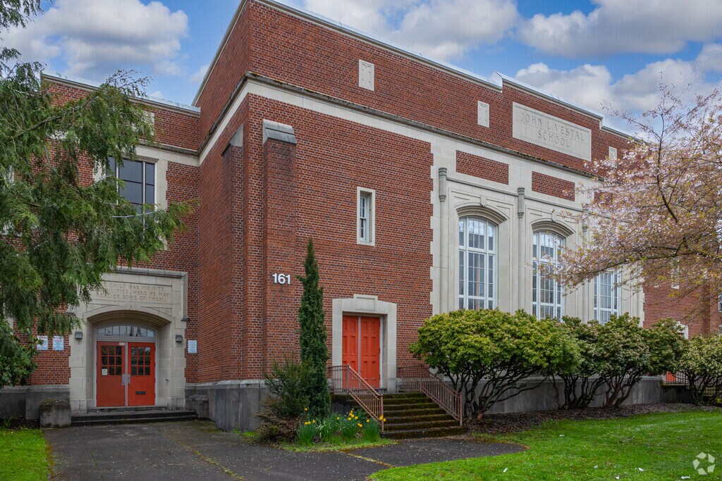 Vestal Elementary on NE 82nd Avenue in Montavilla.
