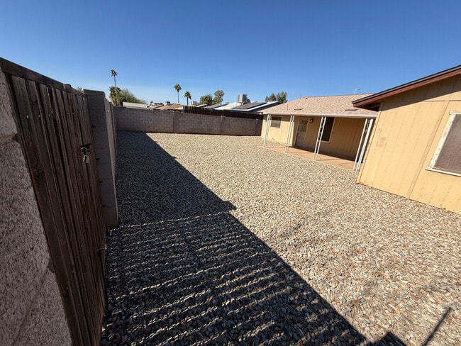 807 W Palomino Dr, Chandler, AZ 85225 - photo 6