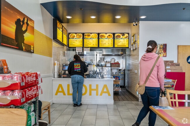 Hawaiian flavors meet Crocker charm at this cozy eatery, bringing aloha to the neighborhood.