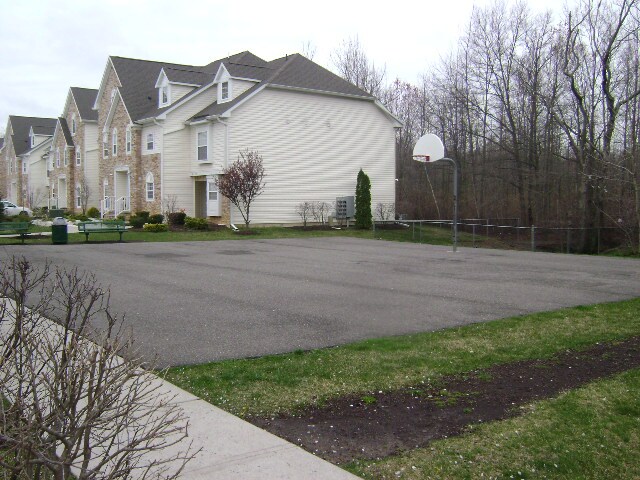 Regency Park (NO PETS ALLOWED), Middletown, NJ 07748 - photo 7