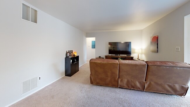 5 Kent Place, Sewell, NJ 08080 - photo 3