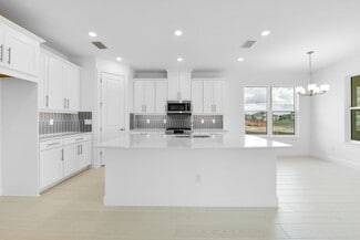 7733 Blue Moon Run, Sarasota, FL 34241