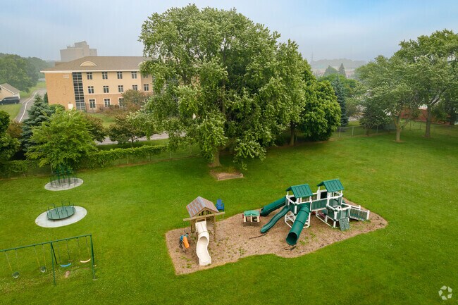 Sacred Heart Villa School in Lewiston is a day school and does not offer day school.