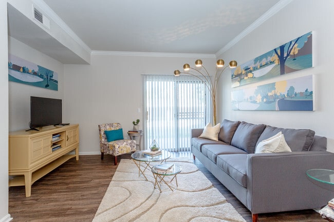 2BR, 2BA - The Mission Hills