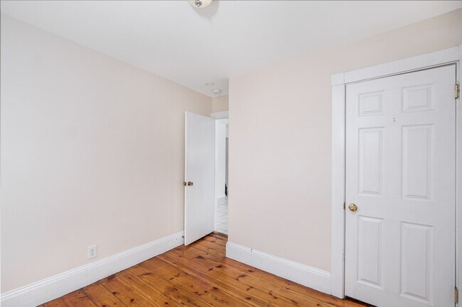 14 Kilby St unit 2, Somerville, MA 02143 - photo 6