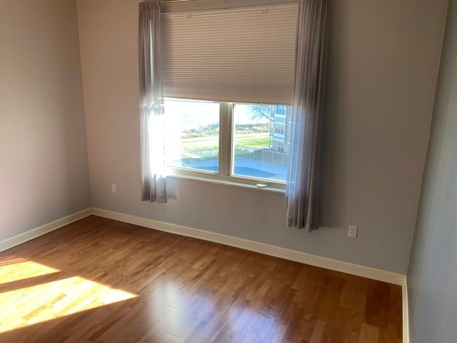 The Landing at Park Shore unit 341, Saint Francis, WI 53235 - photo 6