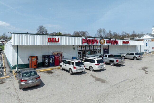 Local supermarkets like the Piggly Wiggly offer easy access to groceries.
