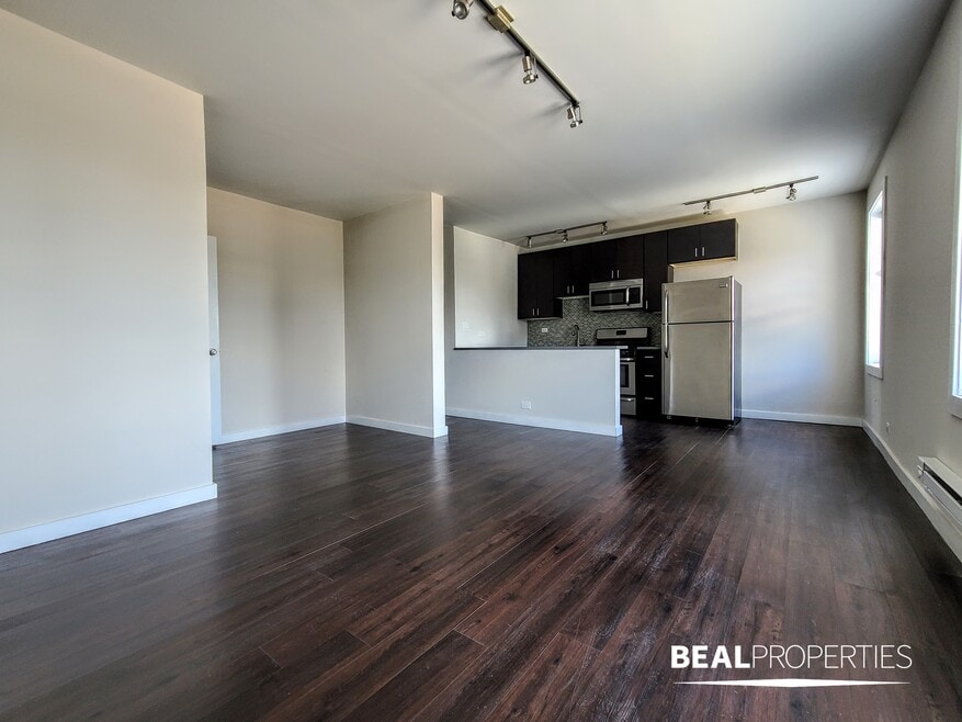 2420 N Kedzie Ave unit S, Chicago, IL 60647 - photo 1