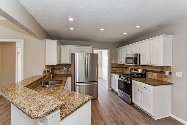 7855 Clearview Cir, Riverdale, GA 30296 - photo 7