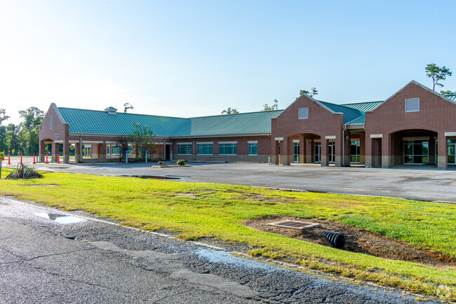 A view of the Combre-Fondel Elementary School buildings from the street.
