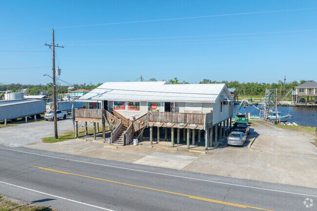 Schmoopys has seafood served Cajun style, and some of the best fried shrimp in town.