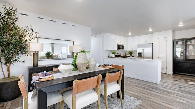 2556 W Pollinator Dr, Kuna, ID 83634 - photo 4