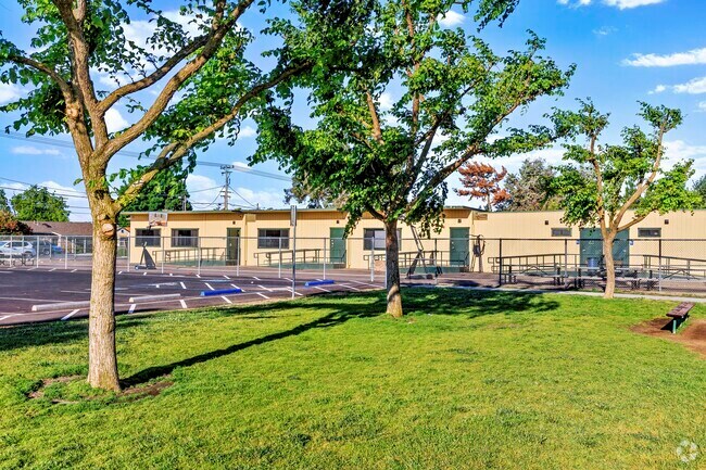 Billy Joel Dickens Continuation School in Hughson, Ca serves about 34 students.