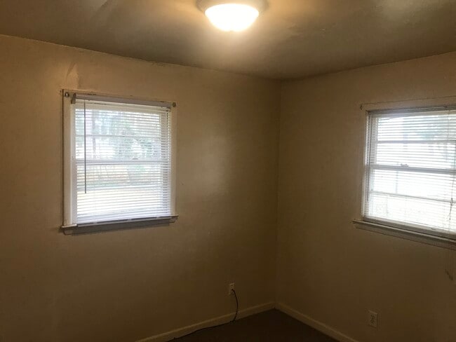 208 Wayne Ave, Goldsboro, NC 27530 - photo 3