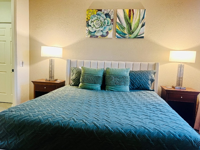 50640 Santa Rosa Plaza unit 8, La Quinta, CA 92253 - photo 6