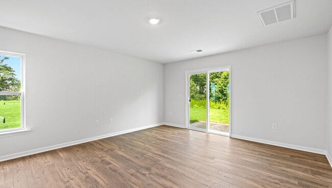 3019 Hunters Brook Dr, Boiling Springs, SC 29316 - photo 4