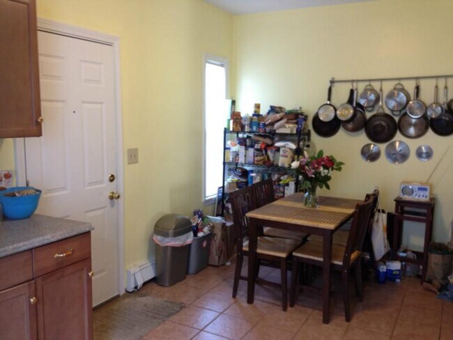 34 Pratt St, Allston, MA 02134 - photo 4