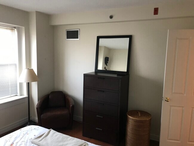 The Charlesview unit 1002, Boston, MA 02215 - photo 4