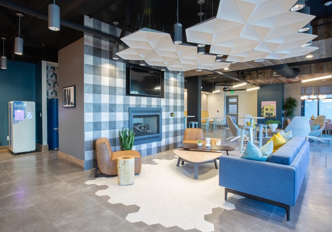 511 Meeting, Charleston, SC 29403 - photo 2