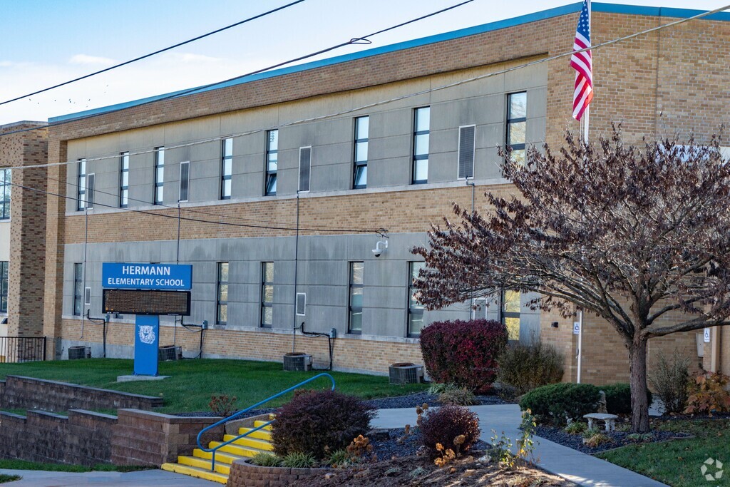 Hermann Elementary School has a B Niche Grade in Warren County MO.