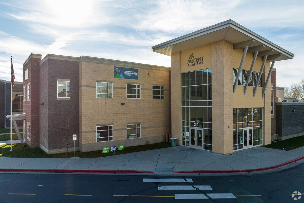 Ascent Academy in Farmington is a charter school that offers free public education.
