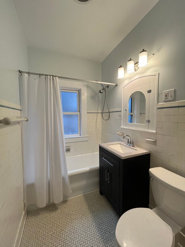 2479 E 124th St unit 124th Street, Cleveland, OH 44120 - photo 7