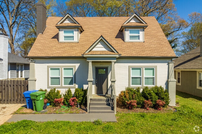 New constructions feature steps to the doorway in the Capitol View neighborhood.
