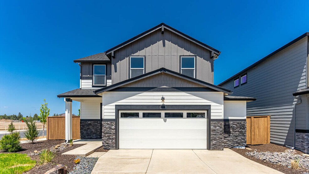 21605 SE Fuji Dr, Bend, OR 97702 - photo 1