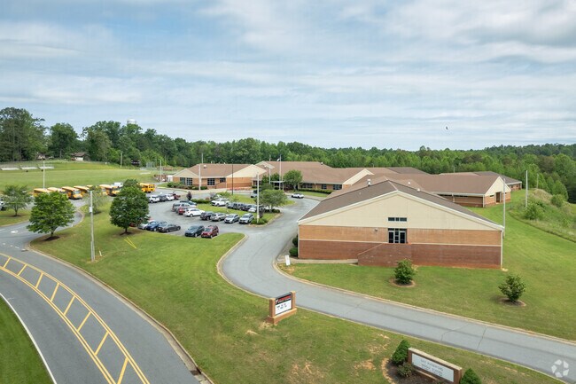 The East Rutherford Middle School serves the students of Bostic.