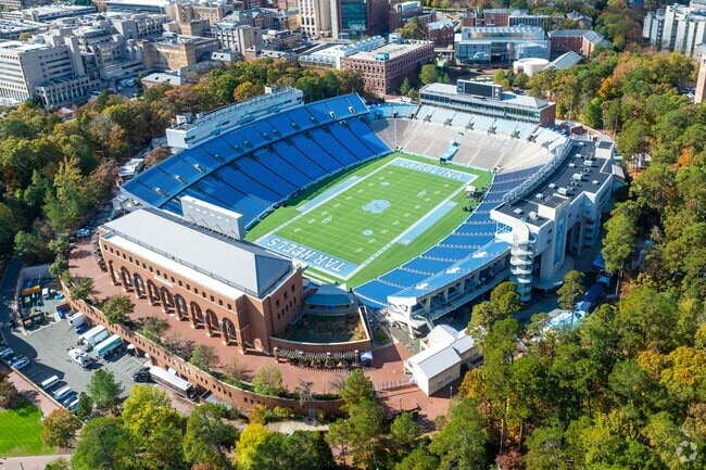 Kenan Memorial Stadium is where the UNC Tarheels play football.