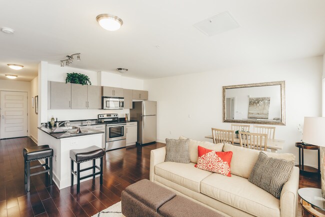 Meridia Metro, Hackensack, NJ 07601 - photo 7