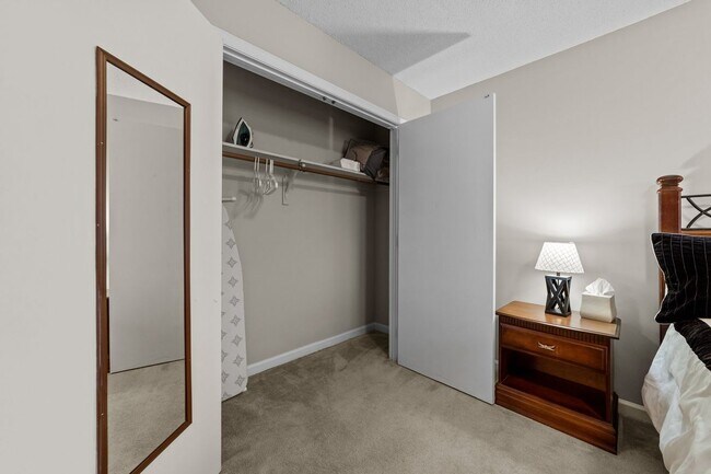 4330 Edith Ln, Greensboro, NC 27409 - photo 7