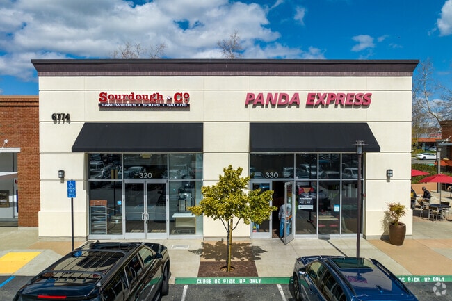 The Pleasanton Gateway Shopping Center offers fast-food chains for Valley Trails residents.