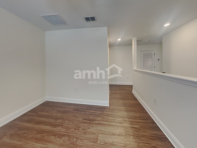 7916 Stumble Journey Ln, Tampa, FL 33619 - photo 7